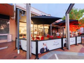 LEASEHOLD - White Mocha Cafe, Wodonga VIC - 1P0544
