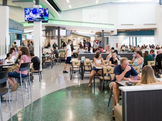 RARE 5 DAY CAFÉ OPPORTUNITY – GOVERNMENT BUILDING LOCATION!