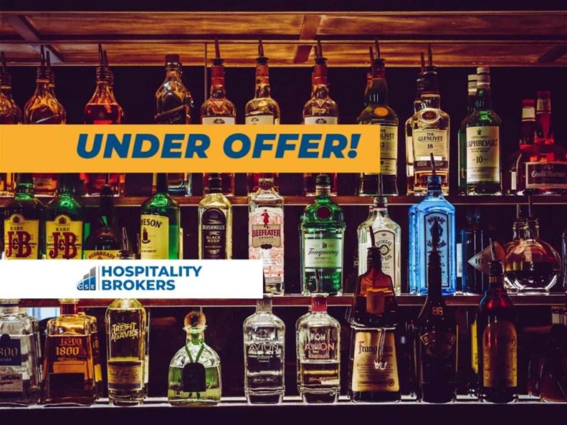 Iconic Licenced Bar & 671644 1