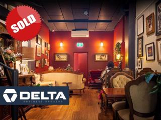 [ABS-091] Charming Café & Art Gallery for Sale: A Vintage Oasis of Creativity and Comfort