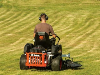 LEADING COMMERCIAL EXTERNAL SERVICE PROVIDER - ONGOING CONTRACTS