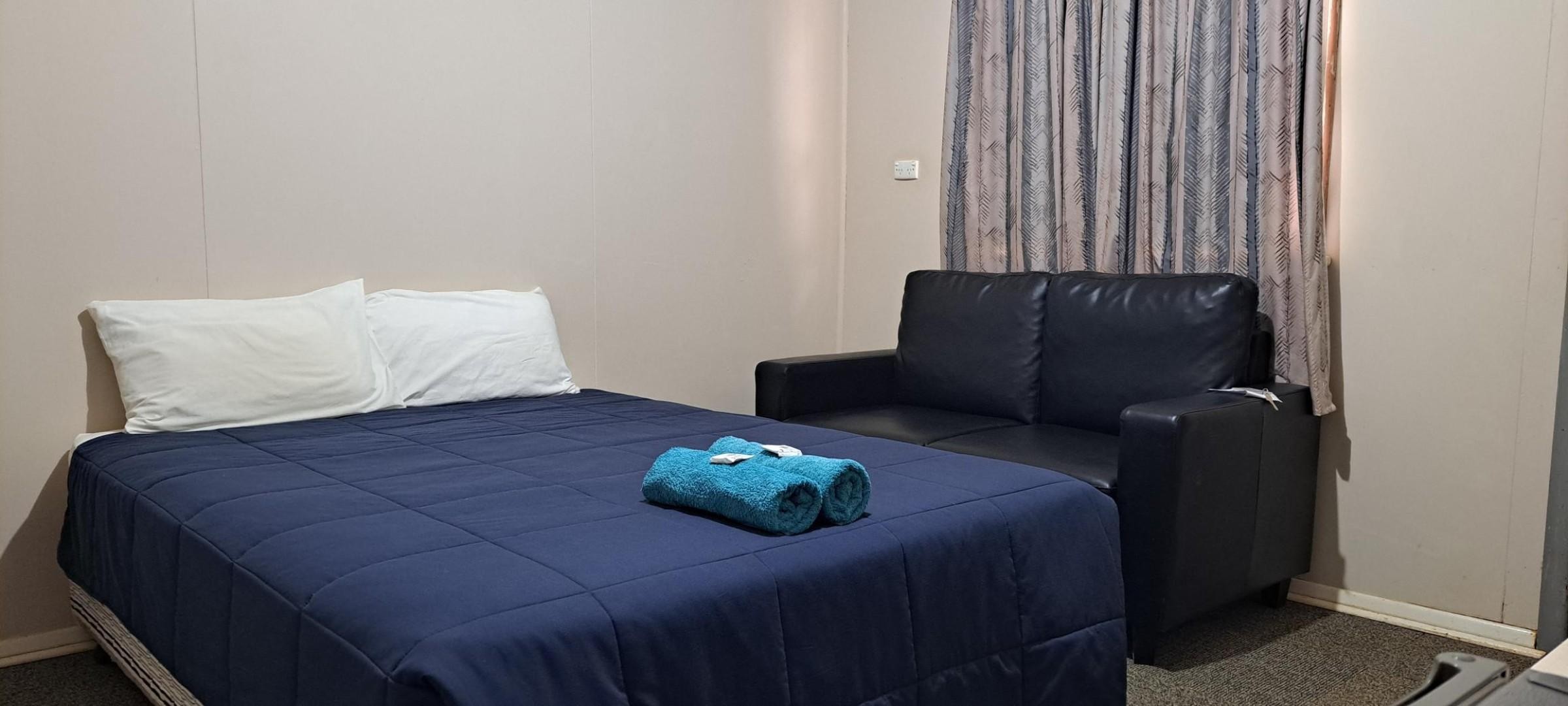 Great Little Bush Pub 636822 2