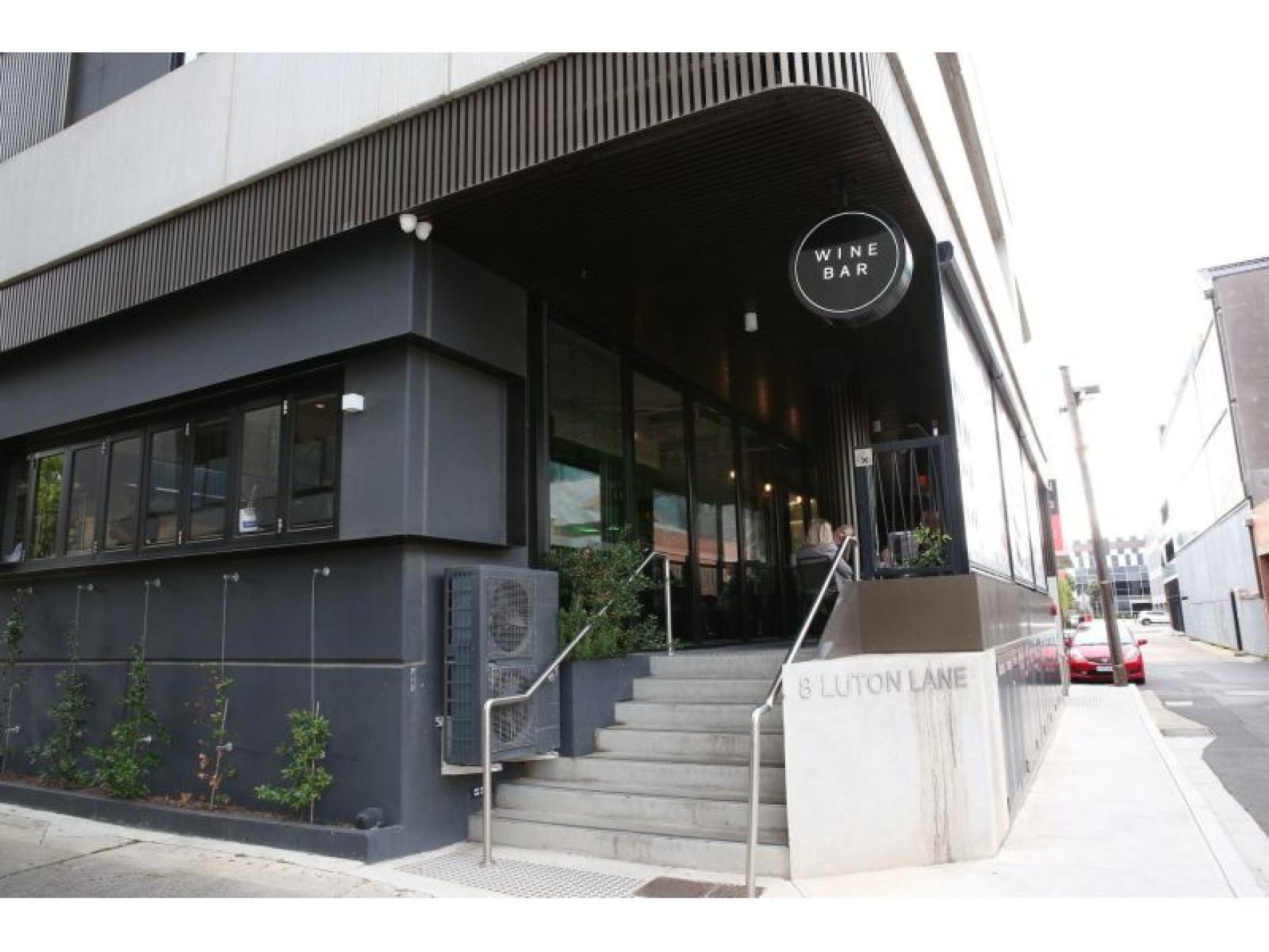 Luton Lane Wine Bar 1p6190 for sale in Hawthorn Victoria Bsale ID