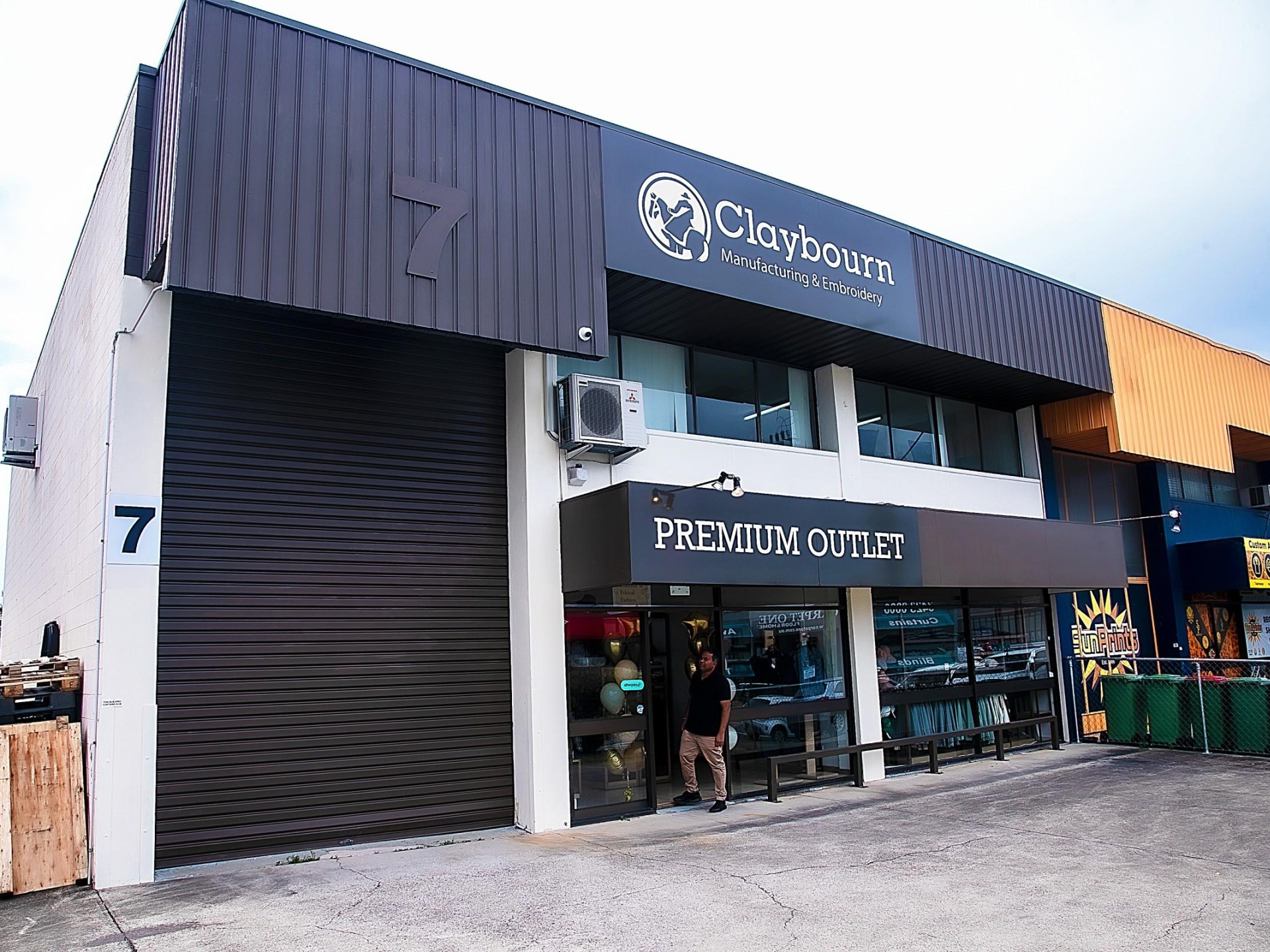 Australia's Iconic Clothing Brand 664096 1