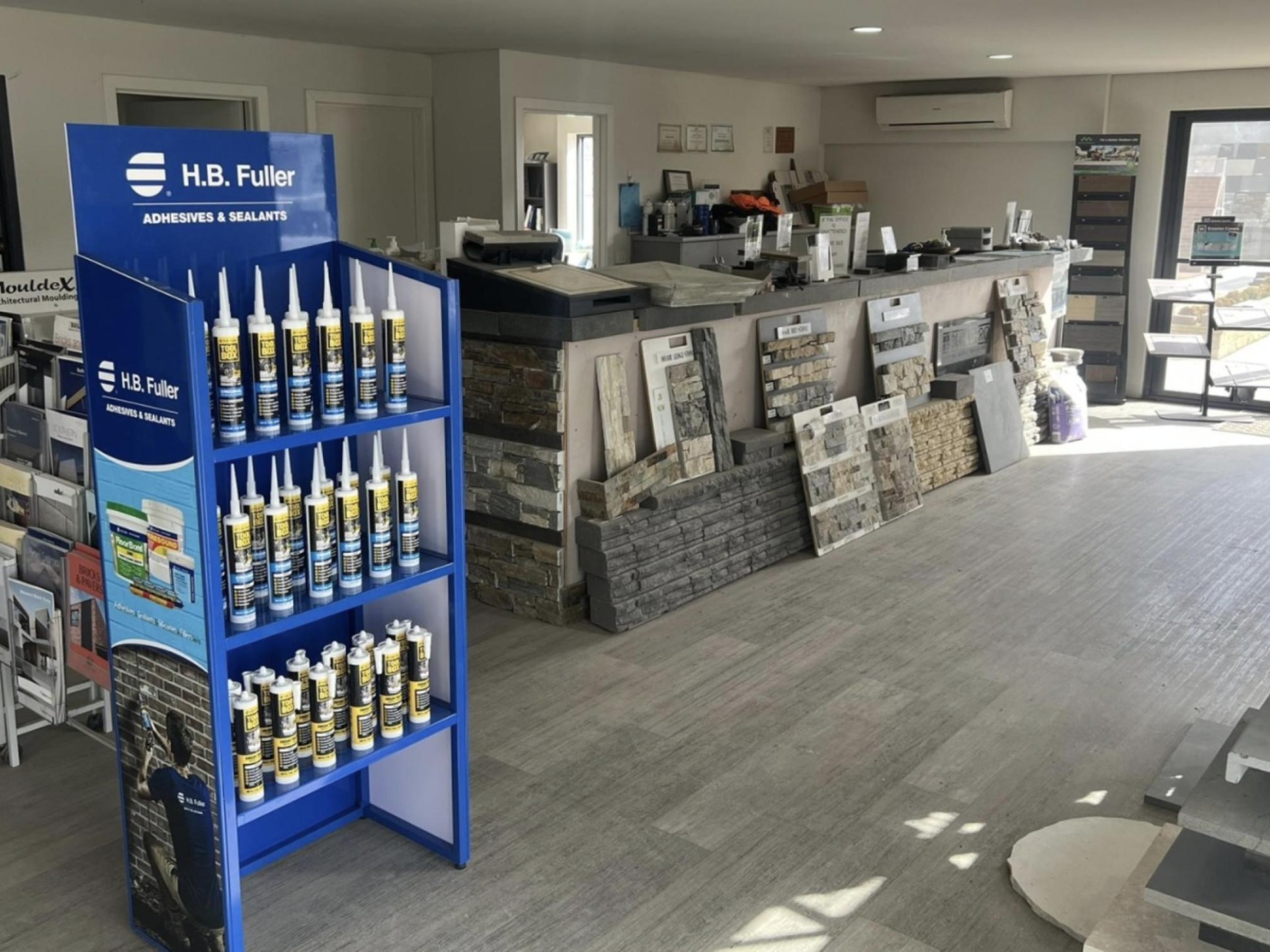 Bricks Tiles Pavers Retail 671427 2