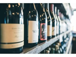 Iconic Melbourne Liquor Store Steps from Queen Vic Market – Prime Main Street Position!