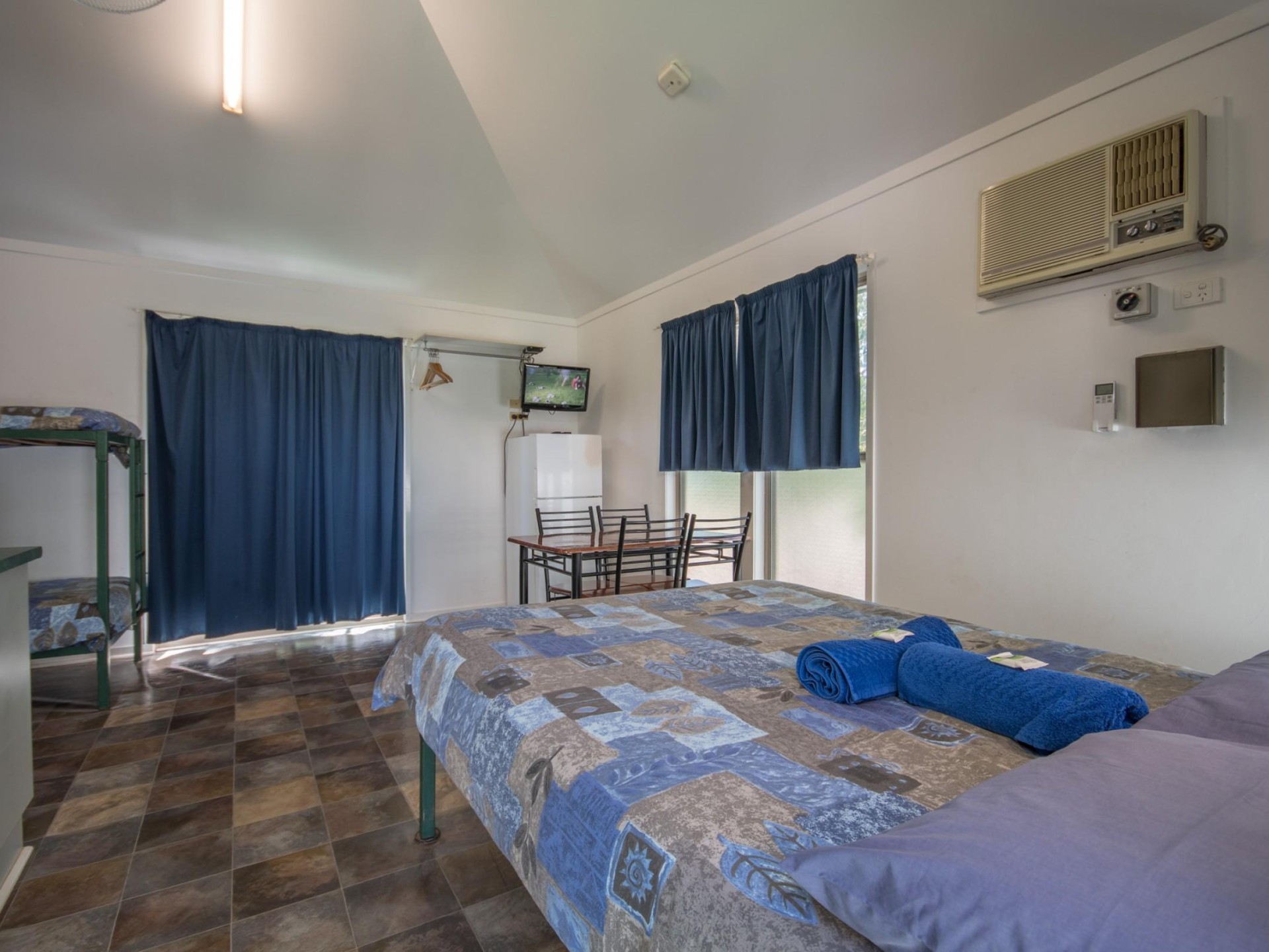 Freehold Geedee's Family Cabins At Karu... for sale in Karumba Queensland Bsale ID 648053