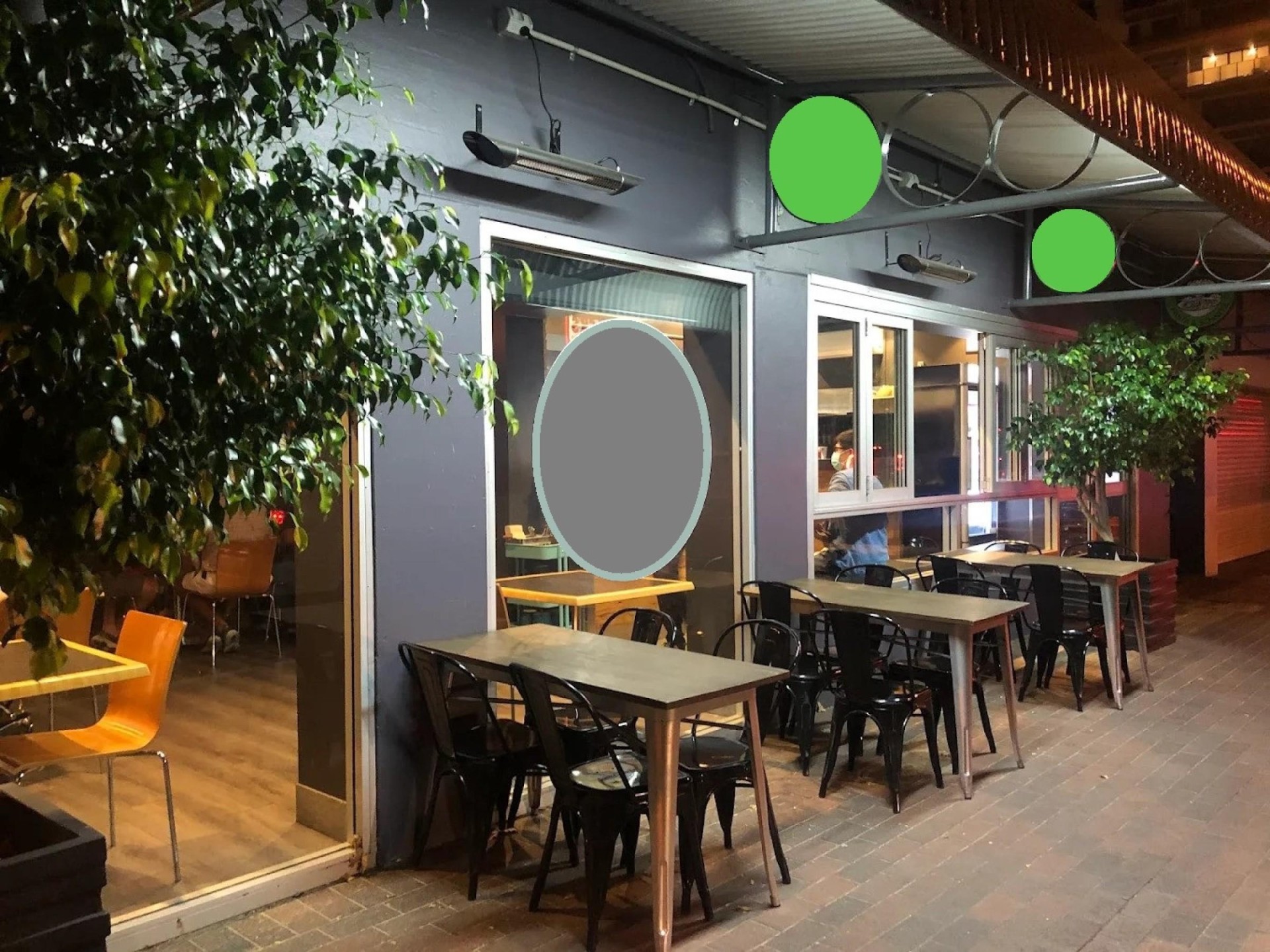 Established Restaurant With Prime 670501 1