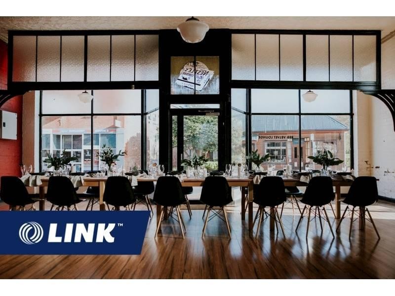 The Red Velvet Lounge 596680 1