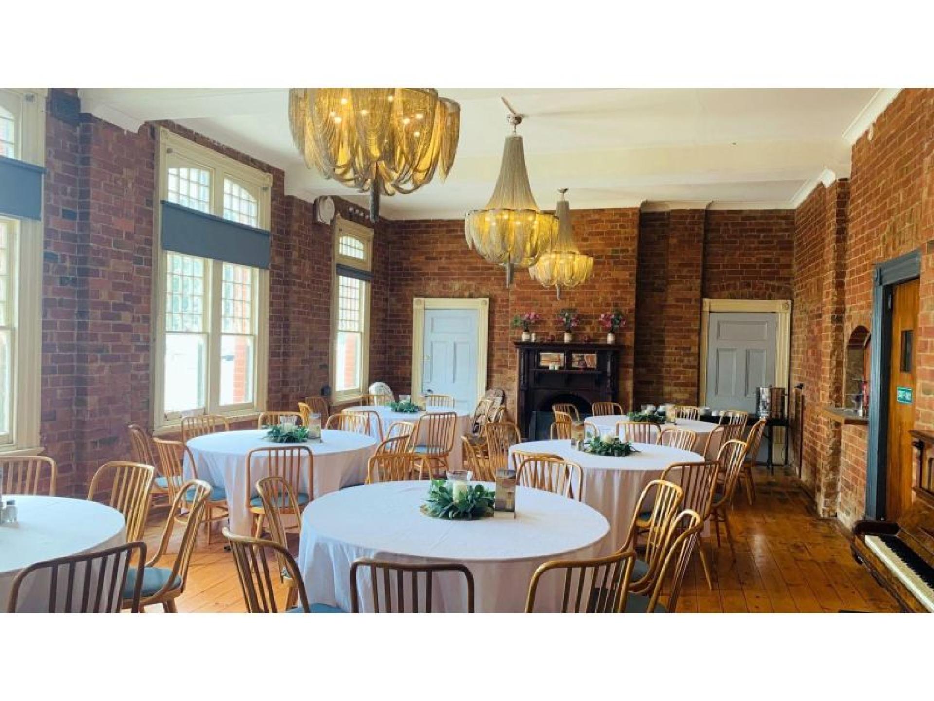 Under Offer -thommo's Hotel 671036 3