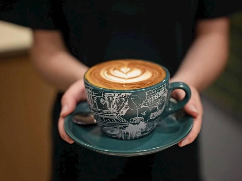 The Shed Cafe Salamander 663422 2