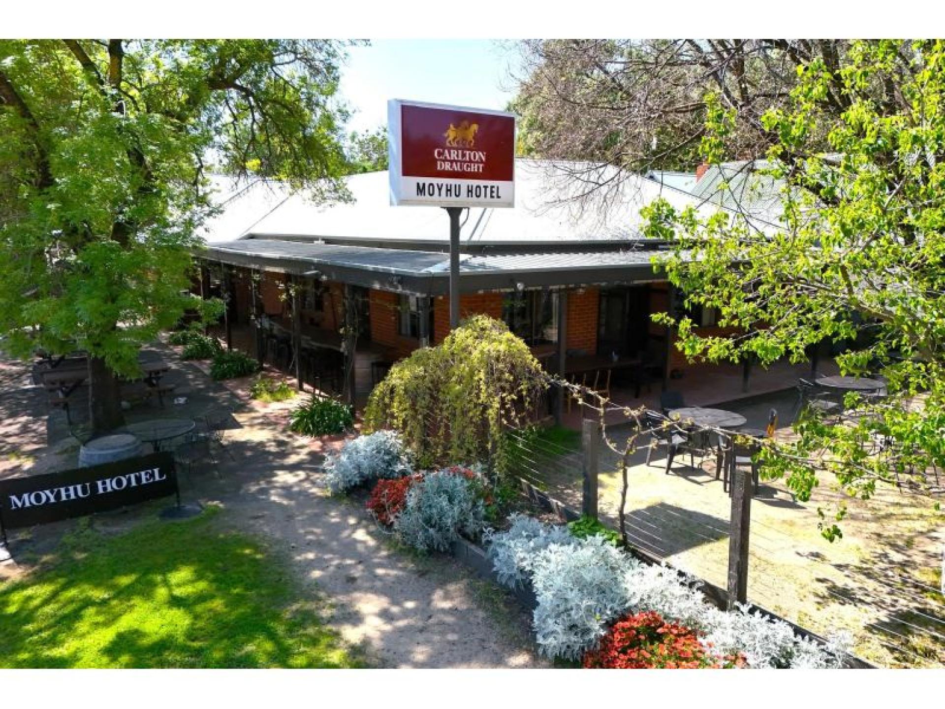 Leasehold - Moyhu Hotel 663919 1