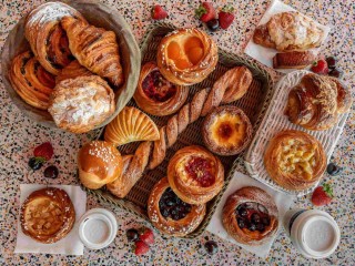 Coastal Cafe/ Boulangerie / Patisserie