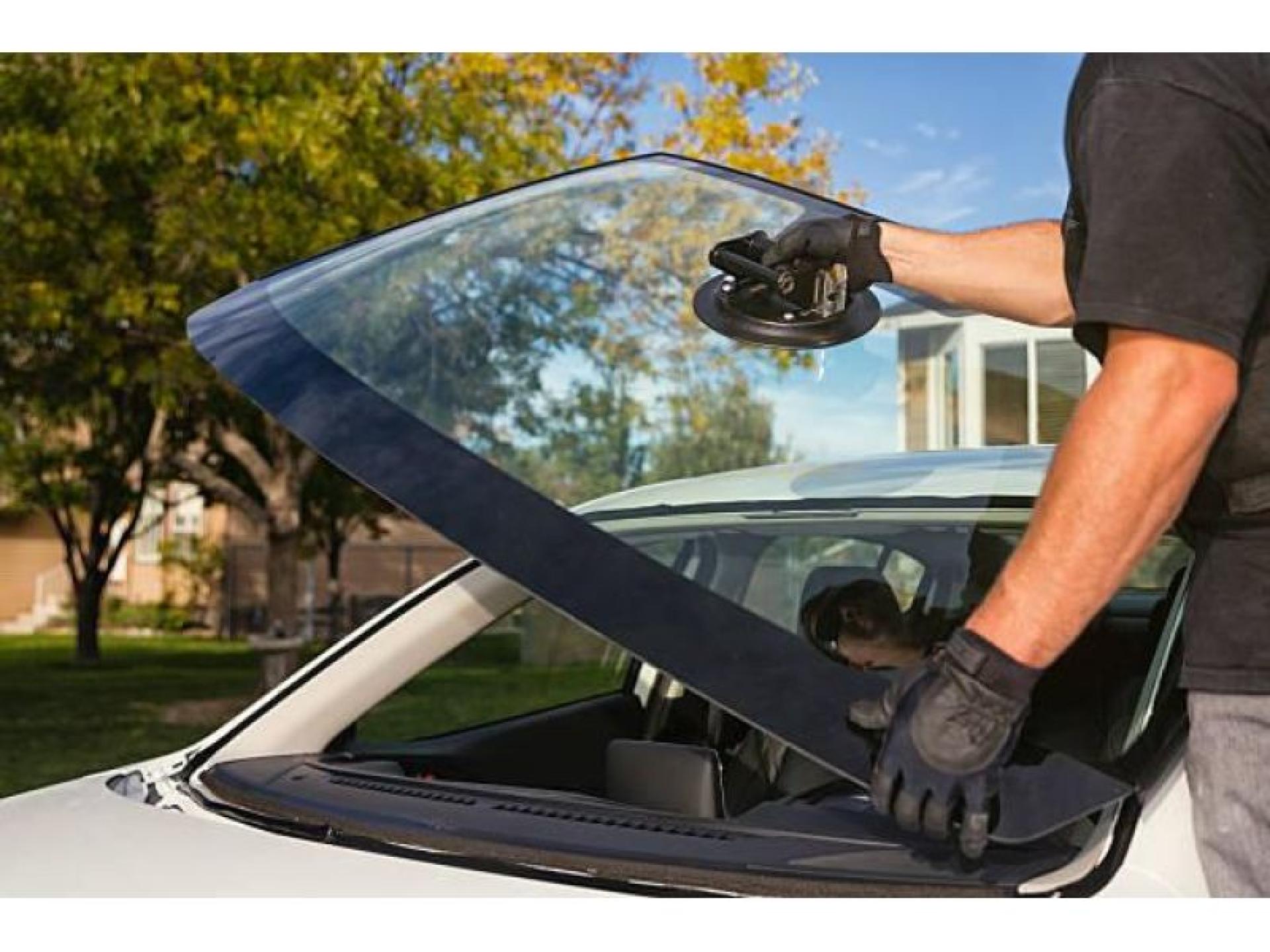 Successful Mobile Windscreen Repair/replacement 659578 1