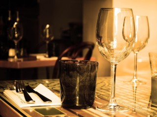 LEEDERVILLE SCREAMING BARGAIN!