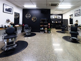 Lads 'n' Ladies Barber Shop - Townsville - MAKE AN OFFER!