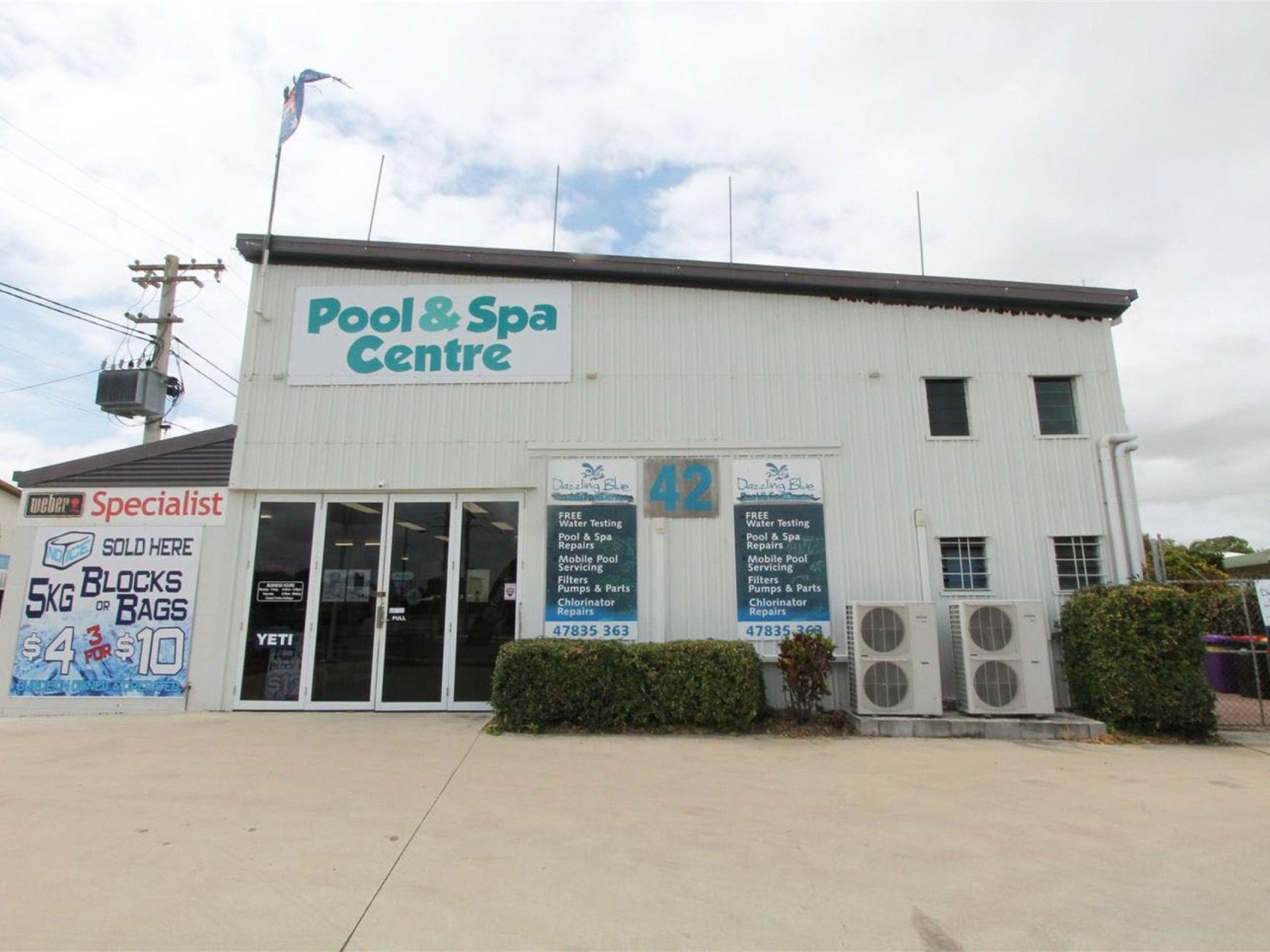 Dazzling Blue Pool Leisure 644936 2