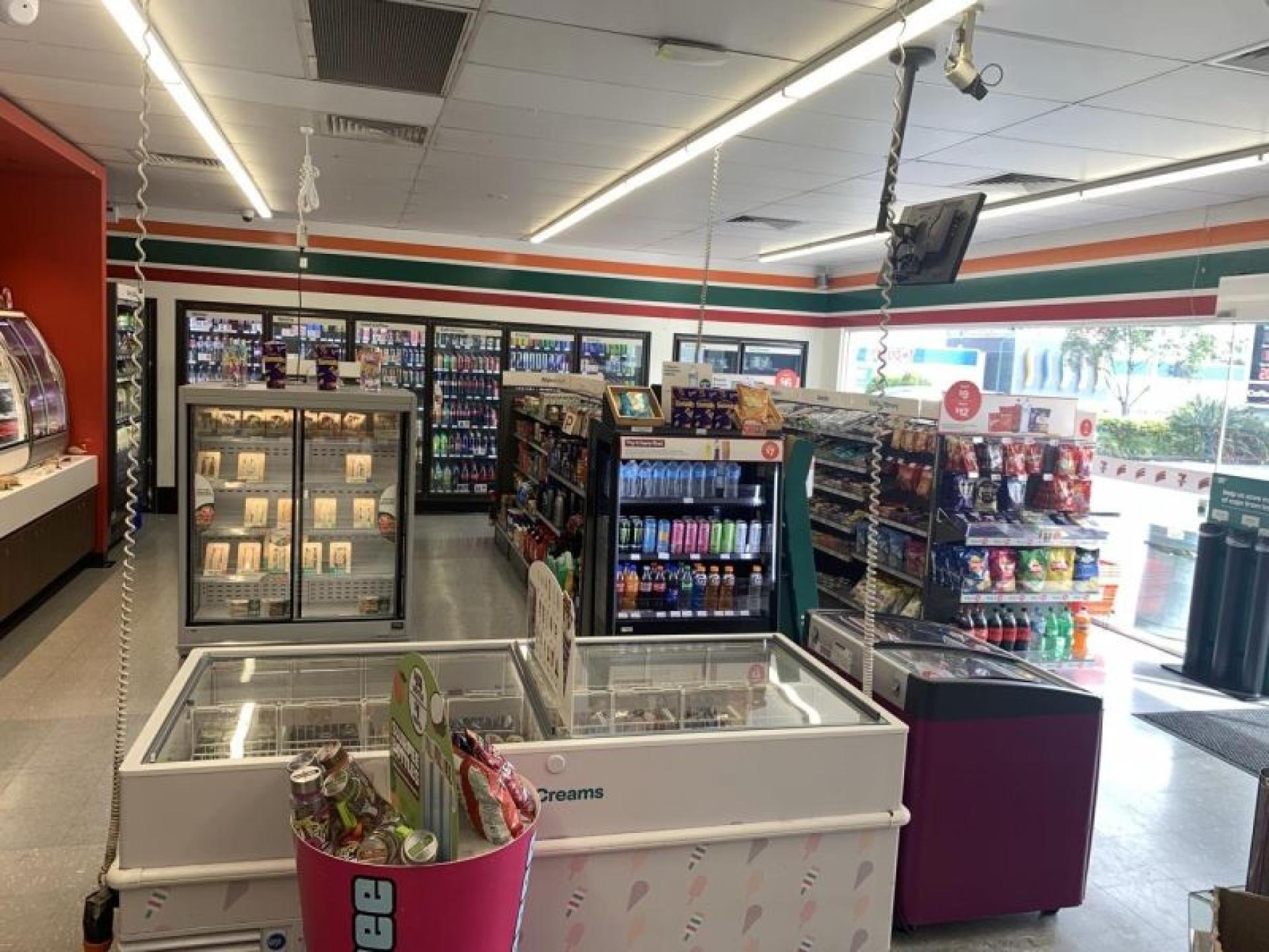 7eleven Service Station Ashmore, Gold... for sale in Ashmore