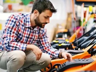 Leading Mower Retail Sales/Service Business. Run Under Management