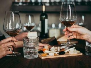 Profitable Restaurant & Bar, Top Location - 5858FO1