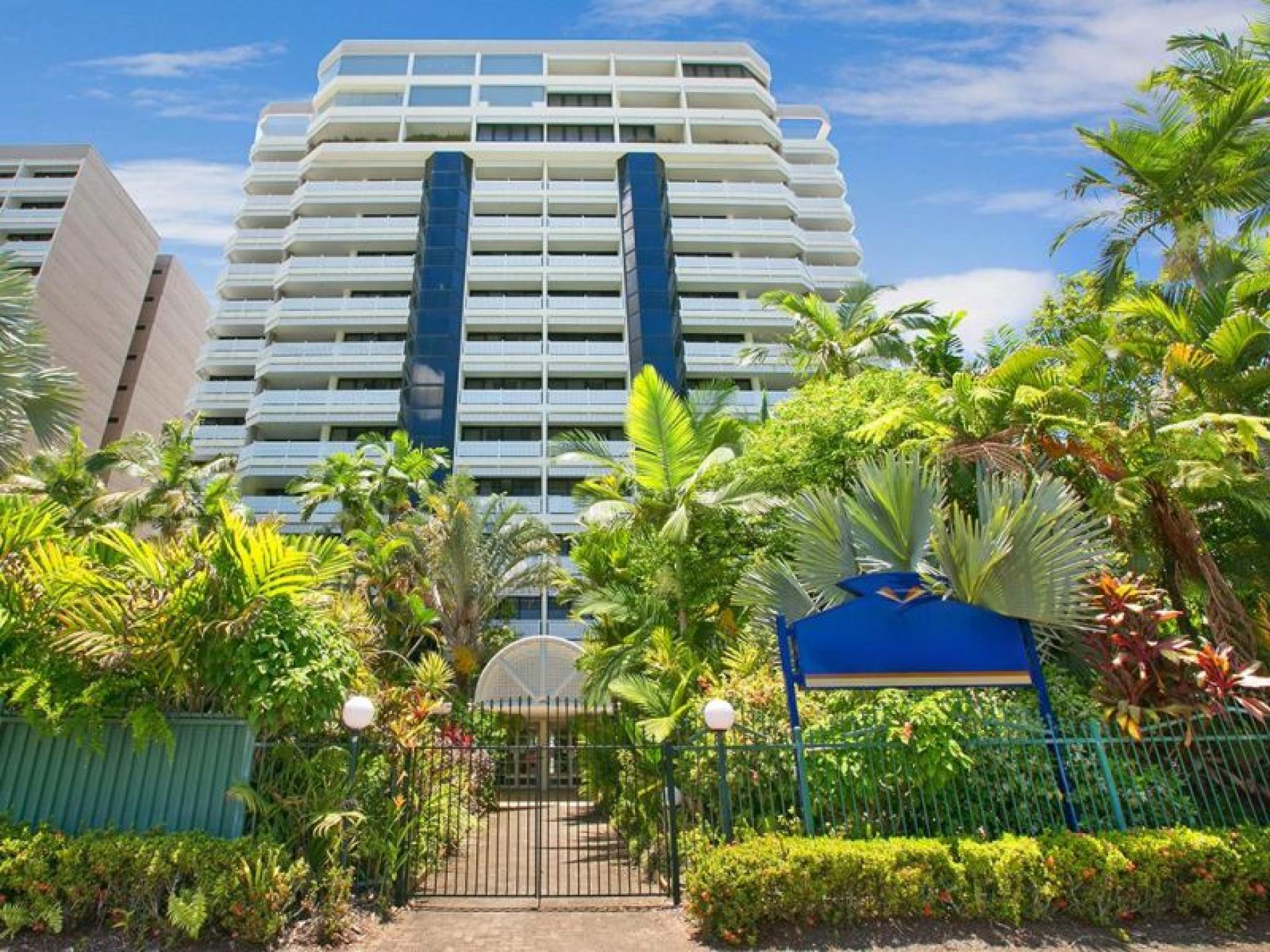Luxury Waterfront Apartments In Cairns... for sale in Cairns City