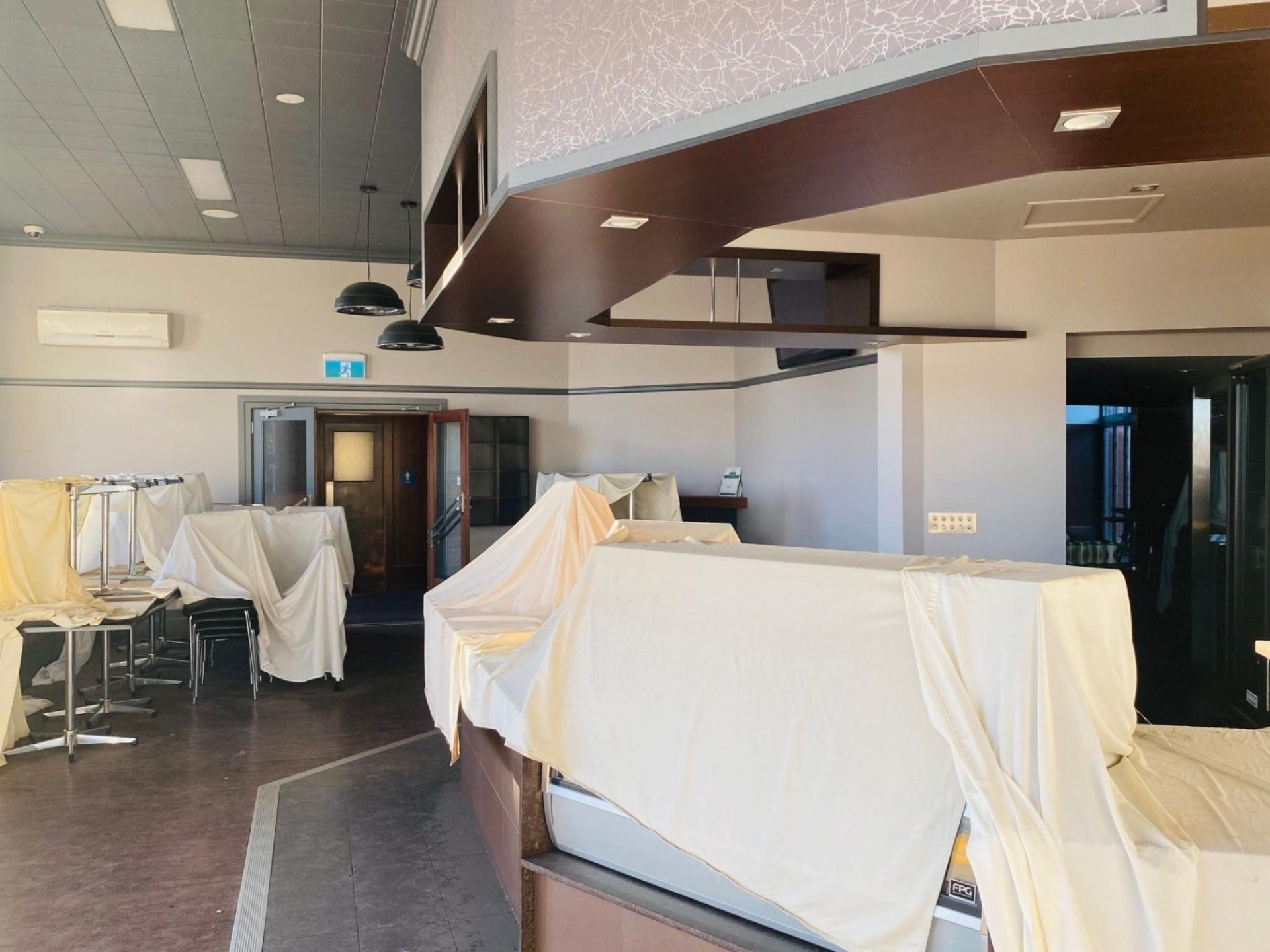 Unreserved Auction Commercial Hotel... for sale in Nhill Victoria