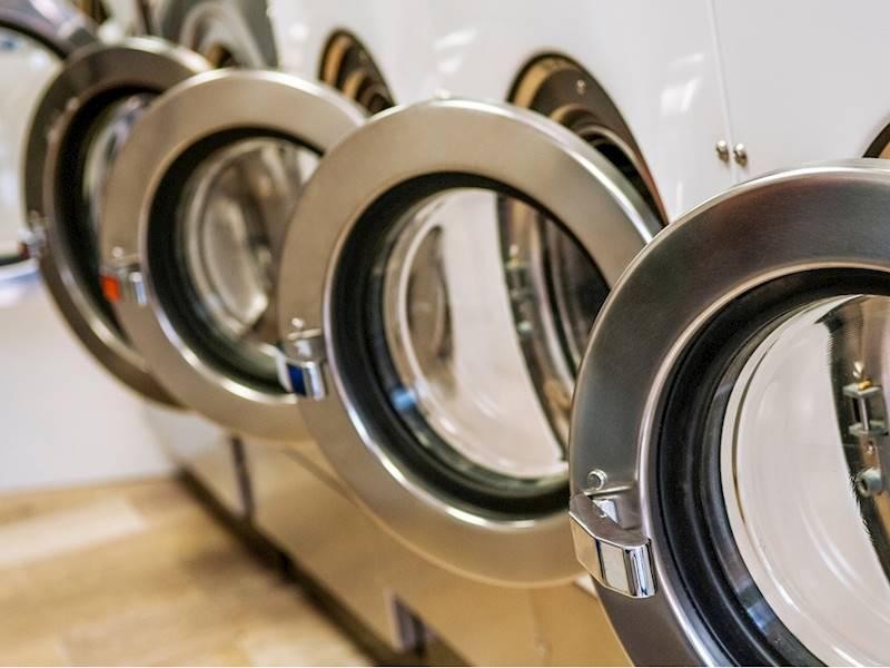Modern Self Service Laundromat 659826 2