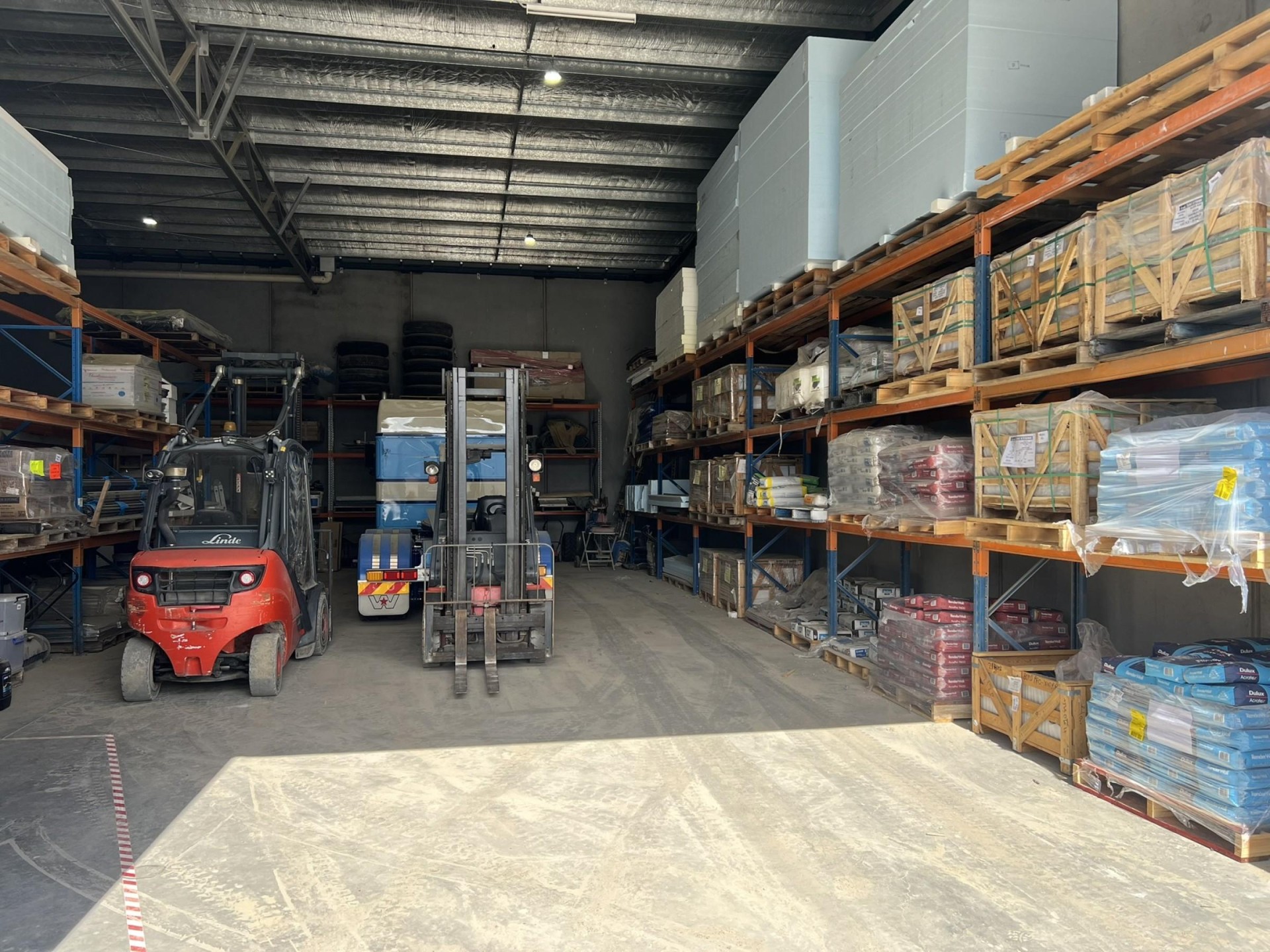 Bricks Tiles Pavers Retail 671427 3