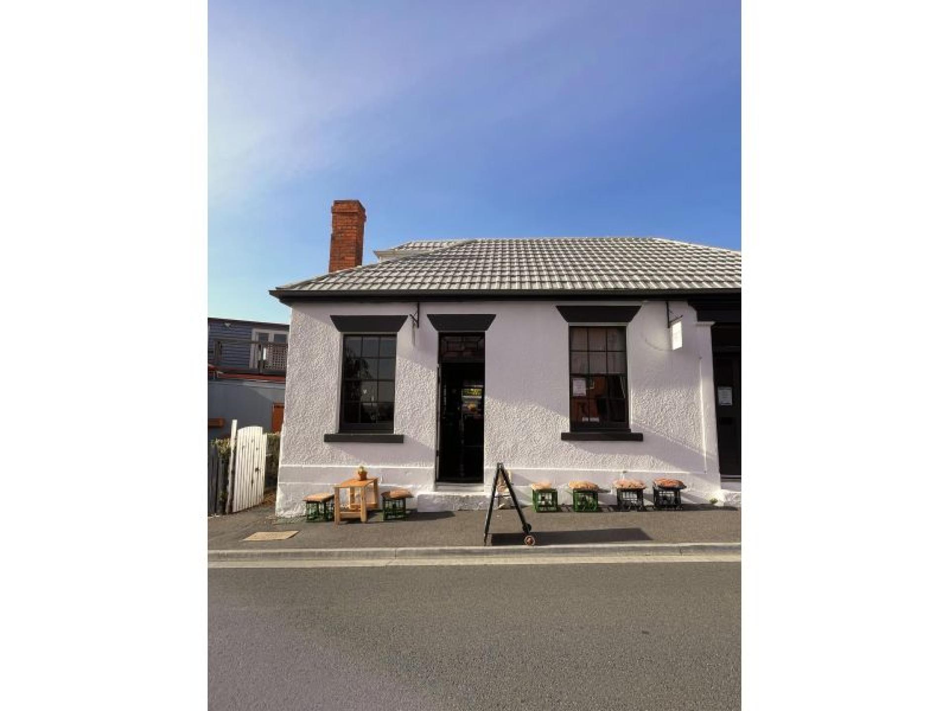 Busy Battery Point Cafe / +10,000 Per Week... for sale in Battery