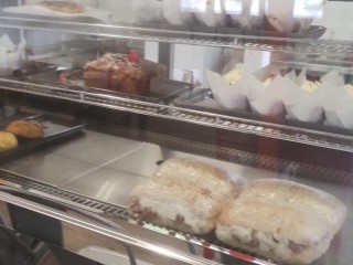 COFFEE SHOP NESTLED IN THE NOOSA HINTERLAND  $69k wiwo