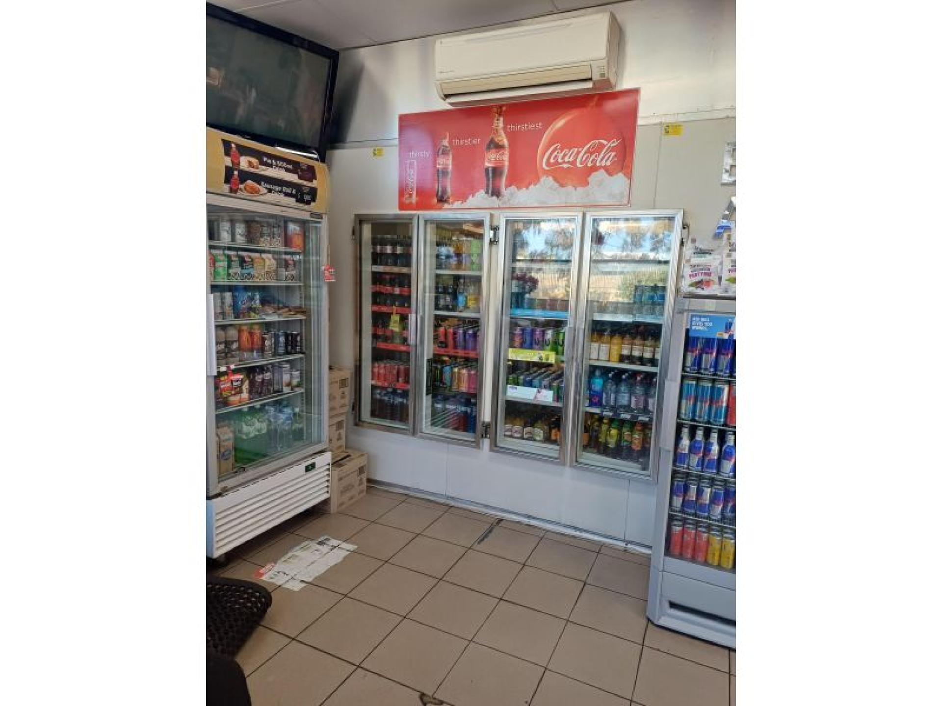 Café / Lunch Bar 670738 3