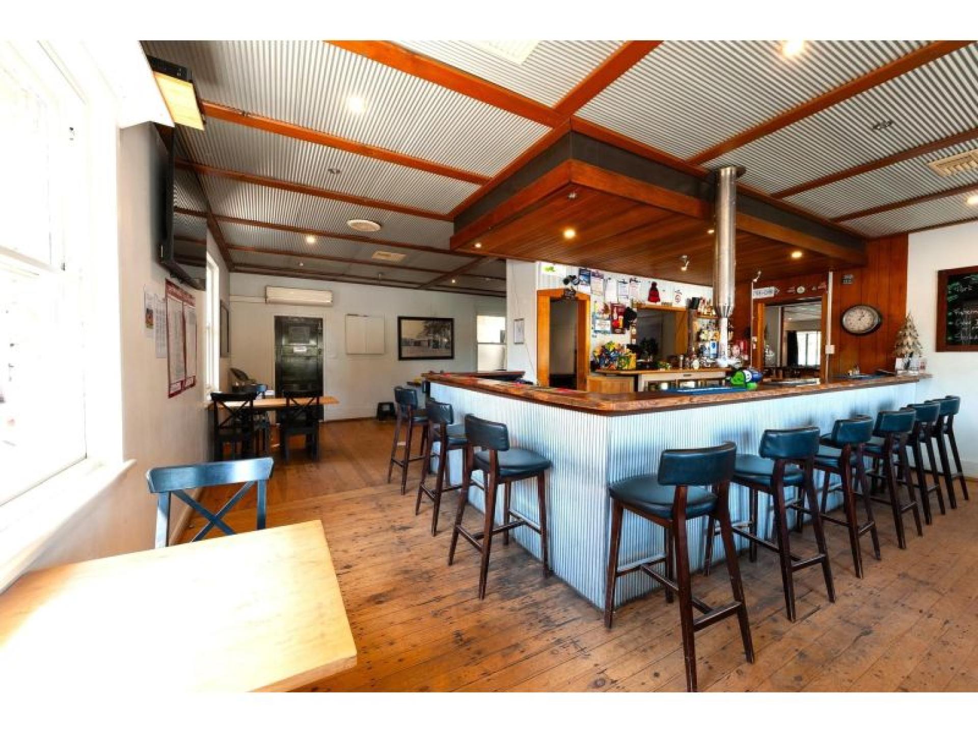 Leasehold - Moyhu Hotel 663919 2