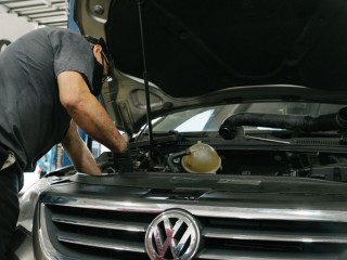 Specialist Mechanics Business For Sale in Balcatta, Western Australia.