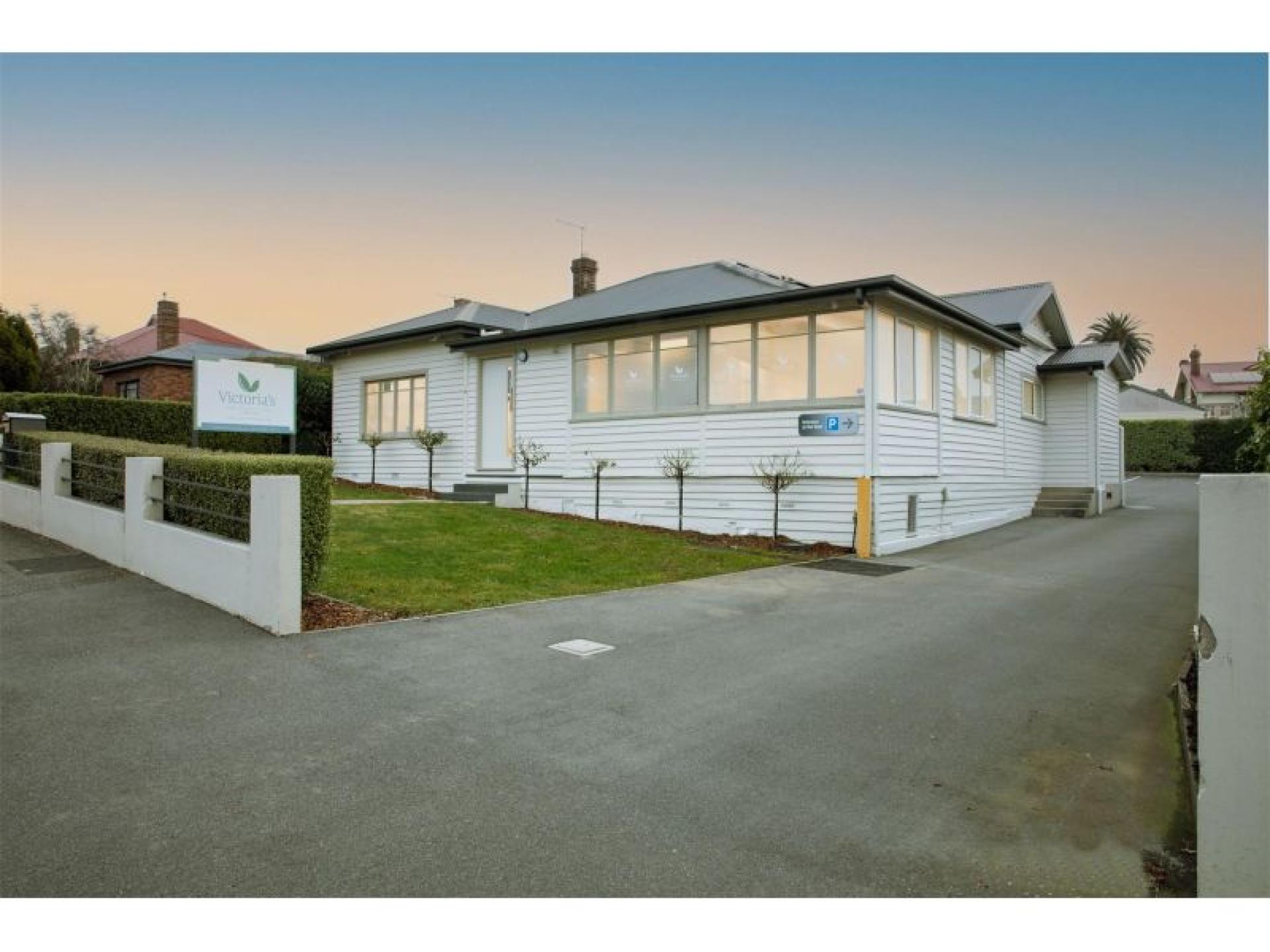 Medical Cosmetic Clinic - 671391 2