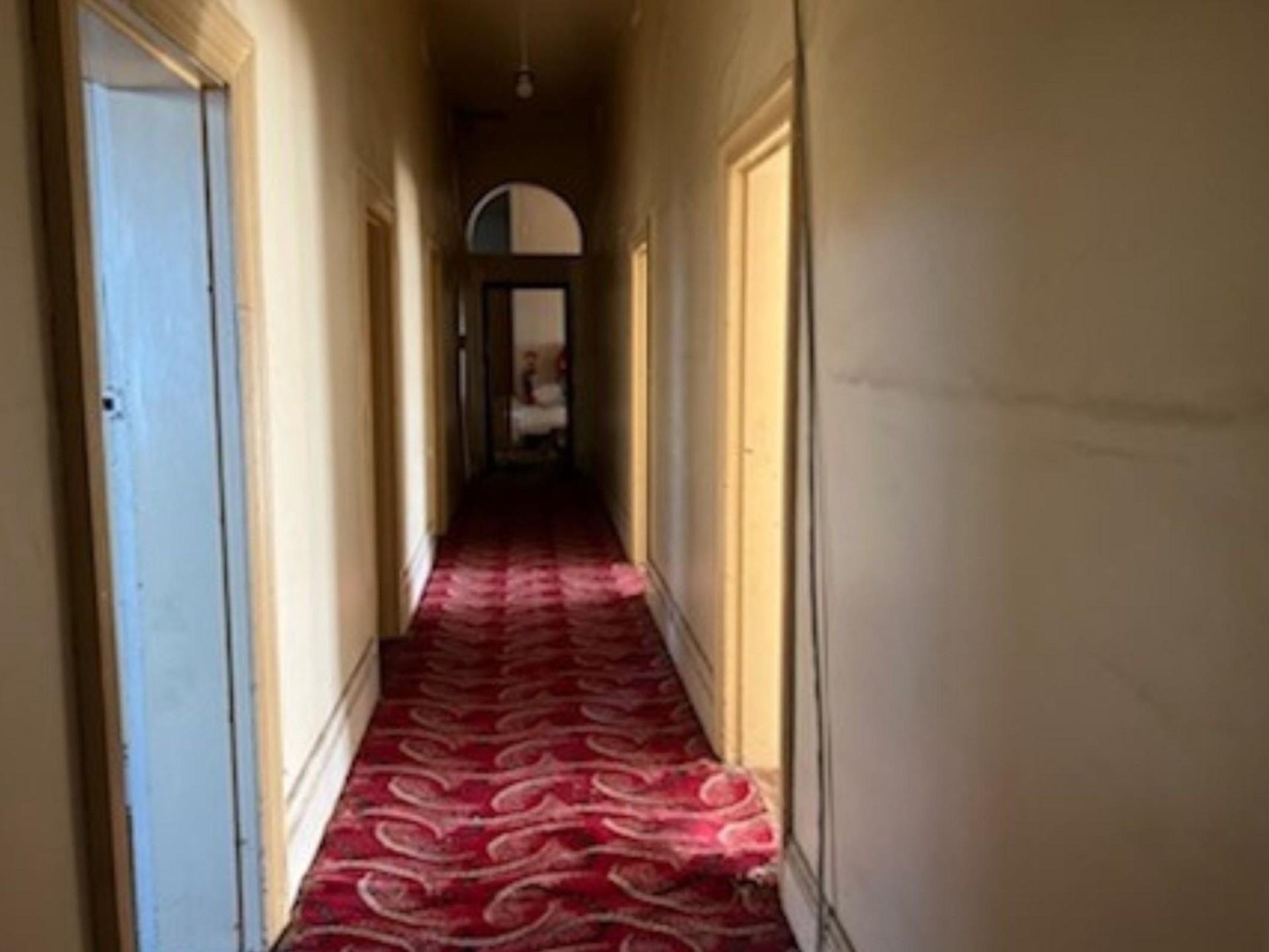 Unreserved Auction Commercial Hotel... for sale in Nhill Victoria