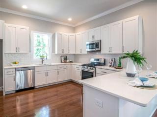 Kitchen & Bathroom Design & Installation Business - 1035