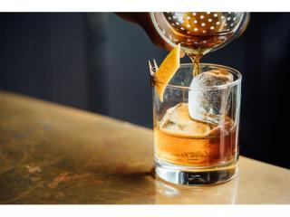 Bar Restaurant-Busy Location-Growing Catering Revenue